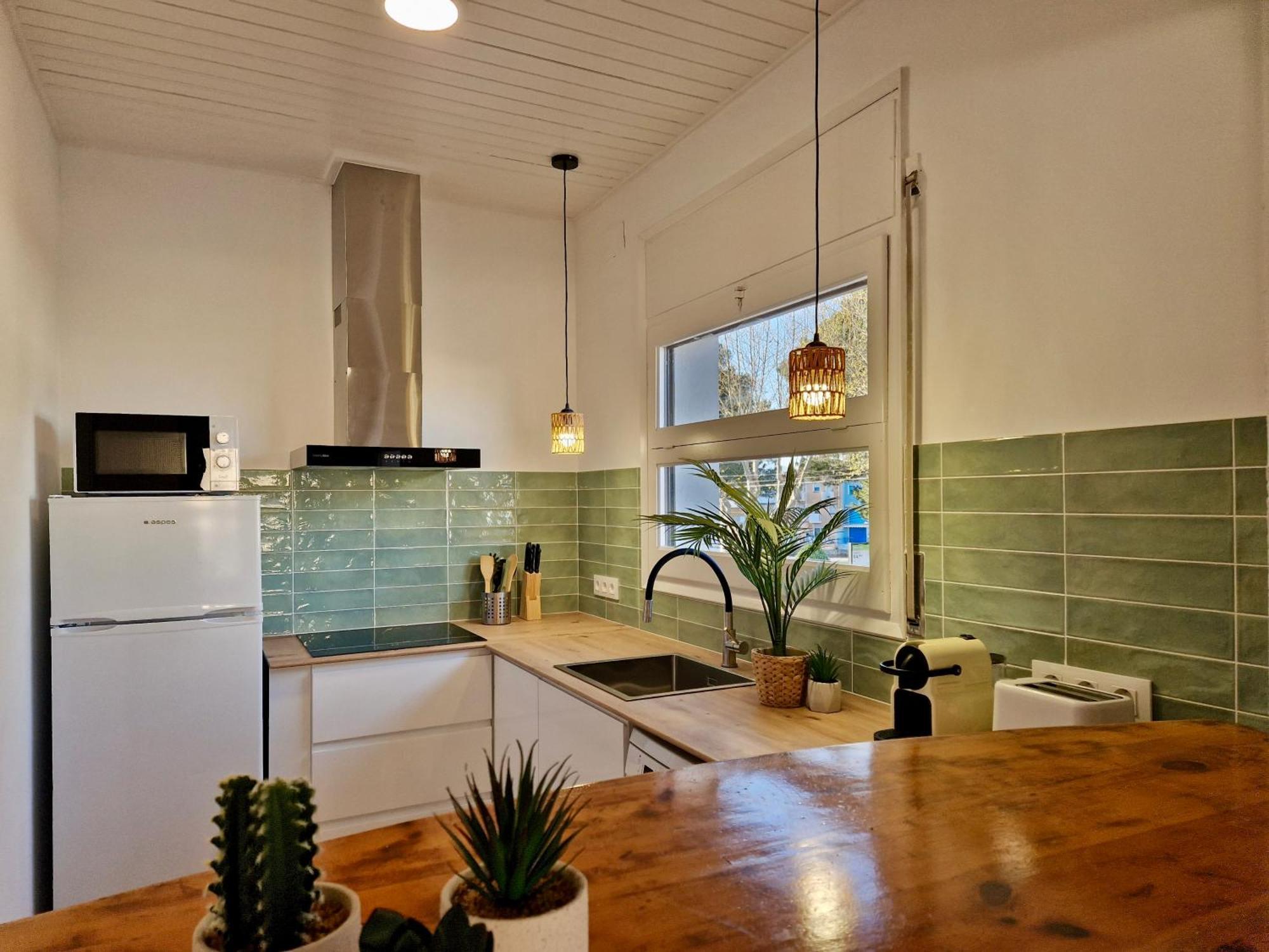 Gorgot P1 I Apartamento Con Terraza Y Piscina Comunitaria Cerca De La Playa Empuriabrava Eksteriør bilde