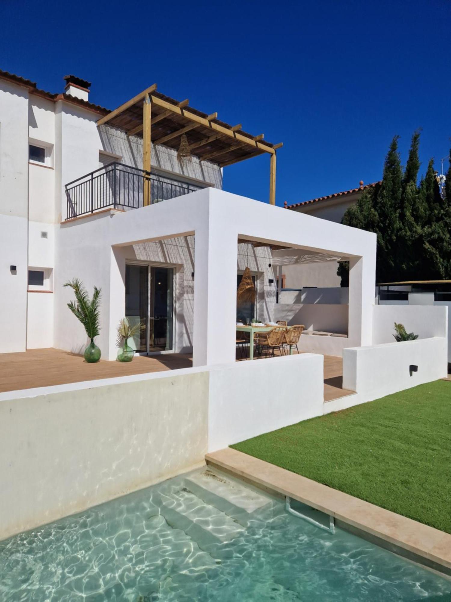 Gorgot P1 I Apartamento Con Terraza Y Piscina Comunitaria Cerca De La Playa Empuriabrava Eksteriør bilde